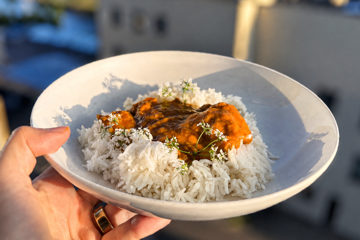 Naminis vištienos karis (curry)su kokosų pienu ir Basmati ryžiais